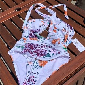 NWT Cupshe one piece cross front swimsuit